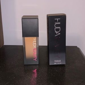 #Fauxfilter Foundation color BAKLAVA 340G